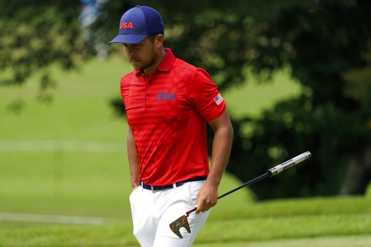 Schauffele has big finish and 1-shot lead in Olympic golf